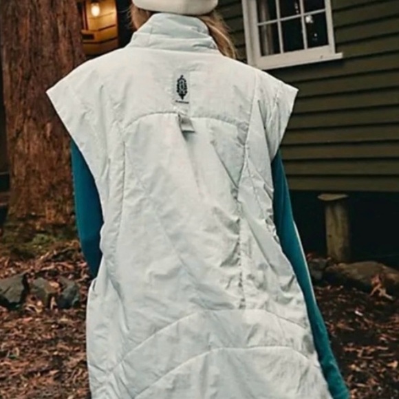 FP Movement by Free People Jackets & Blazers - SOLD. DO NOT BUY. Free People FP Movement Slalom Reversible Fleece